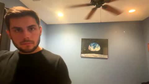 Snapshot of leaderzac chatting on May 30, 12:41 am leaderzac online show from May 30, 12:41 am