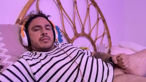 leafar_volkov online show from October 4, 8:34 am