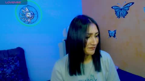 Snapshot of leah_666 chatting on December 24, 2:44 pm leah 666 online show from December 24, 2:44 pm