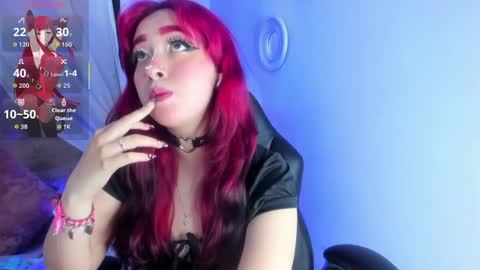 Snapshot of leah_cherry chatting on April 22, 9:38 pm Leah online show from April 22, 9:38 pm