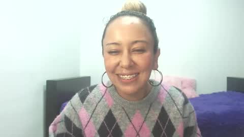 Snapshot of leah_susman chatting on September 23, 1:41 am leah_susman online show from September 23, 1:41 am