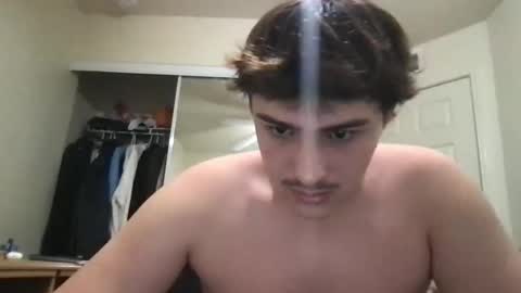 Snapshot of leakyboy9 chatting on November 11, 5:07 am Leaky Boy online show from November 11, 5:07 am