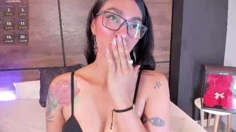 Hey Im Lea online show from June 26, 4:44 pm