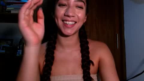 leanaalhub online show from December 19, 4:41 am