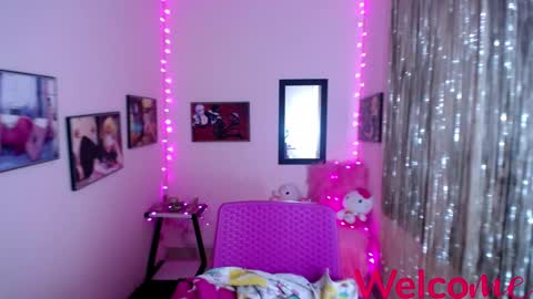 Leandra online show from February 10, 3:21 pm