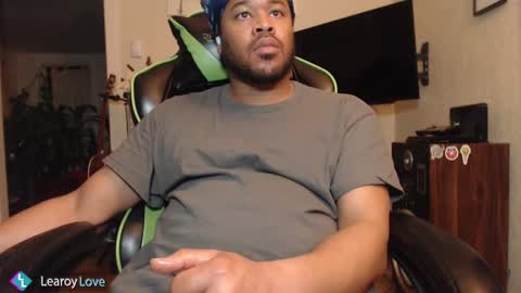 Snapshot of learoy chatting on March 4, 4:49 am Learoy online show from March 4, 4:49 am