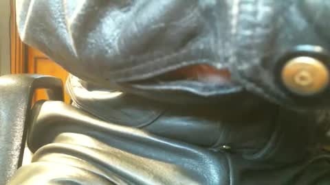 Snapshot of leathermotocross001 chatting on May 18, 2:23 pm Leathermotocross online show from May 18, 2:23 pm