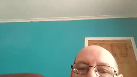 Snapshot of leatherpants68 chatting on October 12, 8:57 am leatherpants68 online show from October 12, 8:57 am