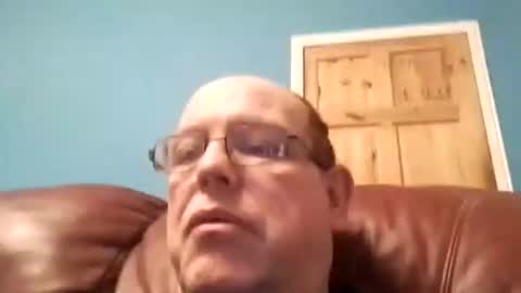 Snapshot of leatherpants68 chatting on November 26, 6:09 pm leatherpants68 online show from November 26, 6:09 pm