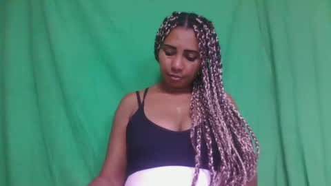 leatiana online show from February 15, 11:19 am