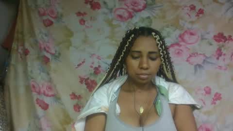 leatiana online show from April 27, 6:33 am