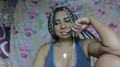 leatiana online show from May 1, 10:25 pm