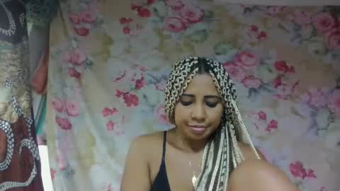 Snapshot of leatianaa chatting on May 30, 2:03 pm leatianaa online show from May 30, 2:03 pm