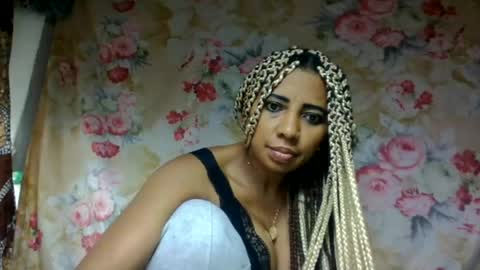 Snapshot of leatianaa chatting on June 11, 7:45 pm leatianaa online show from June 11, 7:45 pm