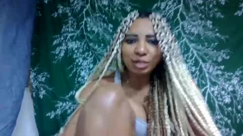 Snapshot of leatianaa chatting on July 5, 5:42 pm leatianaa online show from July 5, 5:42 pm