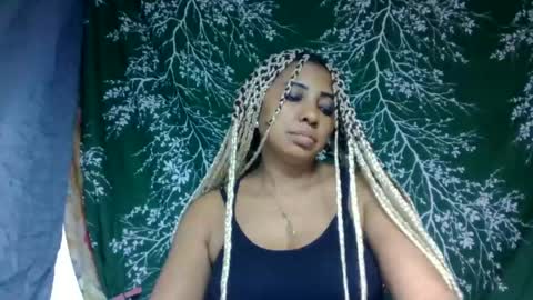 Snapshot of leatianaa chatting on July 9, 6:34 pm leatianaa online show from July 9, 6:34 pm