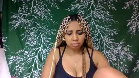 Snapshot of leatianaa chatting on July 13, 3:09 am leatianaa online show from July 13, 3:09 am