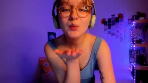 Ellie online show from November 25, 5:51 am