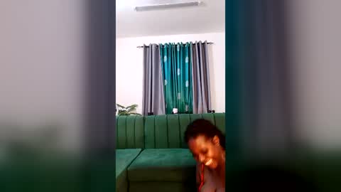 Snapshot of lebululu780633 chatting on June 14, 5:15 pm lebululu780633 online show from June 14, 5:15 pm