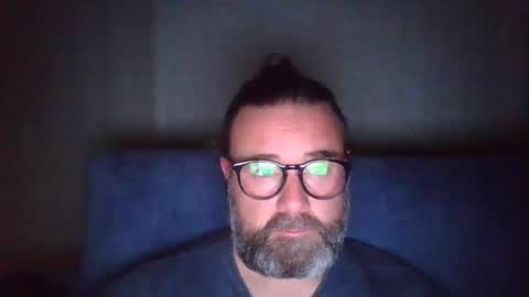 lecheare28 online show from March 1, 8:42 pm