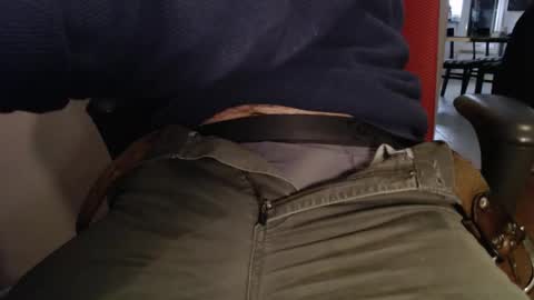 Snapshot of ledoc_ chatting on December 20, 1:23 am LeDoc online show from December 20, 1:23 am