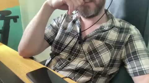 Snapshot of lee_8891 chatting on June 30, 11:11 am lee_8891 online show from June 30, 11:11 am