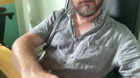 Snapshot of lee_8891 chatting on July 1, 7:32 am lee_8891 online show from July 1, 7:32 am