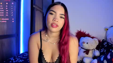 Ashley online show from November 9, 3:54 pm