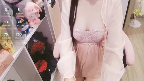 Lee online show from May 12, 4:15 pm