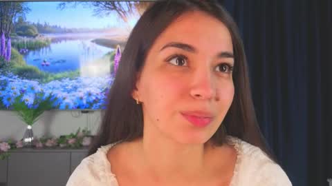 Jasmine online show from June 6, 7:07 pm