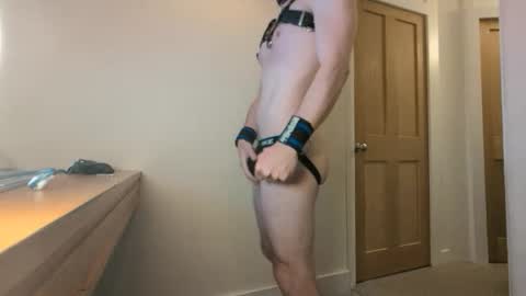 leegaysub online show from May 5, 9:01 pm