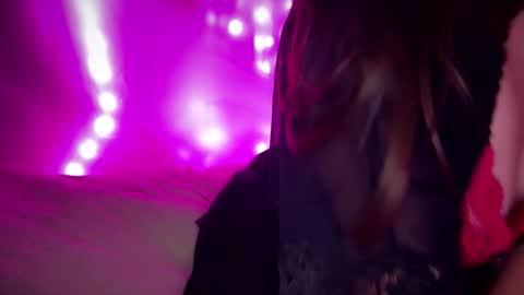 Snapshot of leelafry chatting on October 15, 3:23 pm LeelaFry online show from October 15, 3:23 pm