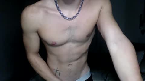 Snapshot of leelonglee chatting on July 9, 4:49 am leelonglee online show from July 9, 4:49 am