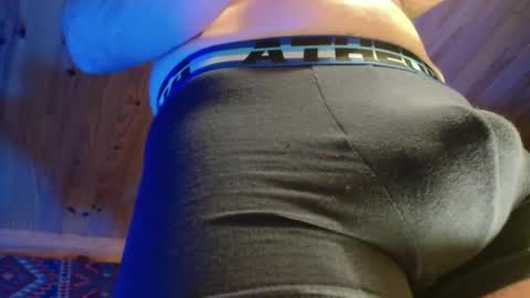 Snapshot of lefrancais33000 chatting on March 1, 6:11 pm Dliciousman online show from March 1, 6:11 pm