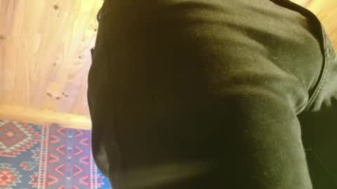 Snapshot of lefrancais33000 chatting on November 28, 4:53 pm Dliciousman online show from November 28, 4:53 pm