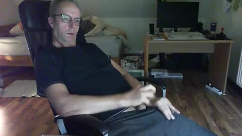 Dave online show from December 3, 10:40 pm