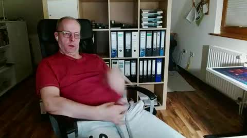 Dave online show from April 3, 9:57 pm