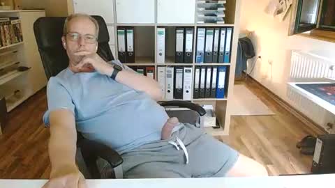 Dave online show from June 25, 11:09 pm