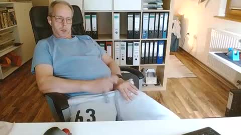 Dave online show from July 5, 9:33 pm