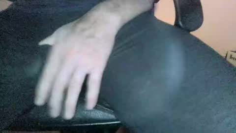 Snapshot of legmantoo chatting on September 16, 9:10 am Legman online show from September 16, 9:10 am