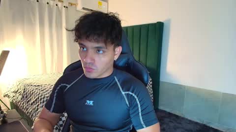  Lei  online show from December 14, 12:16 am