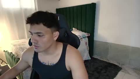  Lei  online show from July 12, 8:22 pm