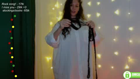 hey Im Leia and I love rock  online show from February 27, 8:20 pm