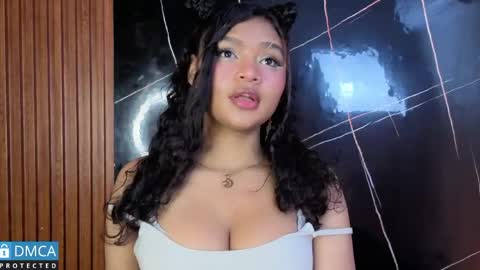 Snapshot of leidy_morales_ chatting on May 20, 11:05 am Leidy online show from May 20, 11:05 am
