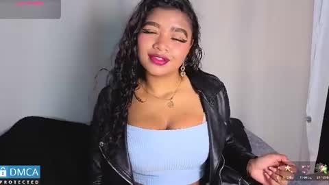 Snapshot of leidy_morales_ chatting on July 29, 11:08 am Leidy online show from July 29, 11:08 am
