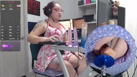 Snapshot of leidycrstnch21 chatting on January 12, 2:22 pm LeidyDi223 online show from January 12, 2:22 pm