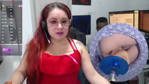 Snapshot of leidycrstnch21 chatting on February 6, 5:27 pm LeidyDi223 online show from February 6, 5:27 pm