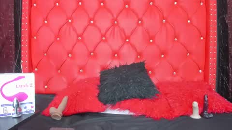 LEIGH ANGELS online show from February 23, 1:13 am