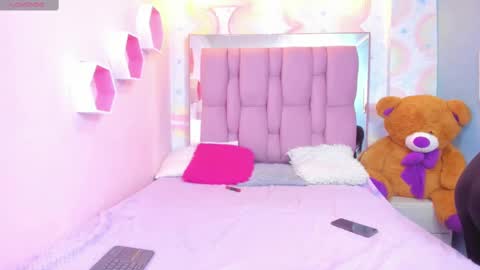 LEIGH ANGELS online show from March 12, 2:30 am