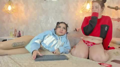 LEIGH ANGELS online show from April 27, 9:07 am